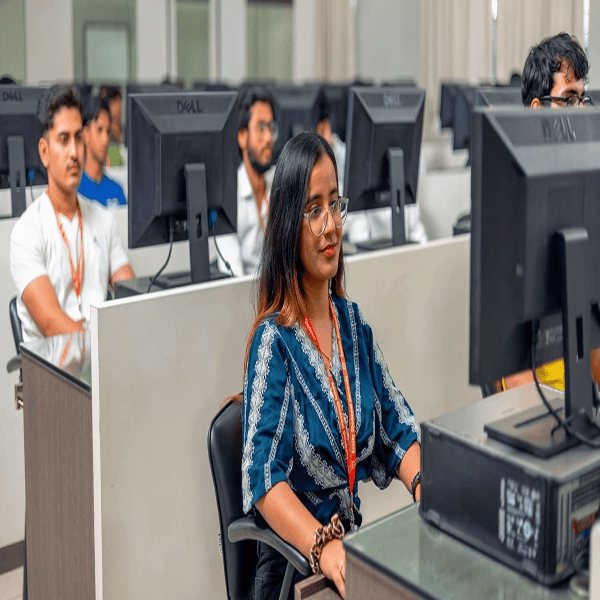 Commerce & Management Image